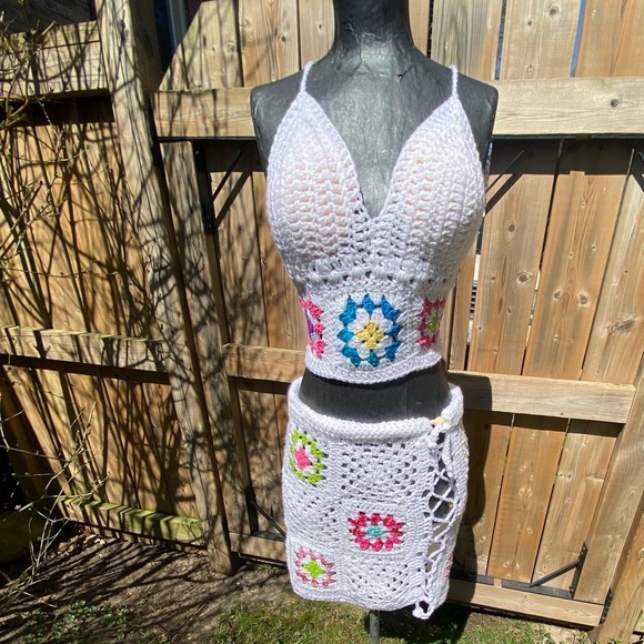 SOLD crocheted summer dress set sunshine colours one size fits all, adjustable - Picture 4 of 4